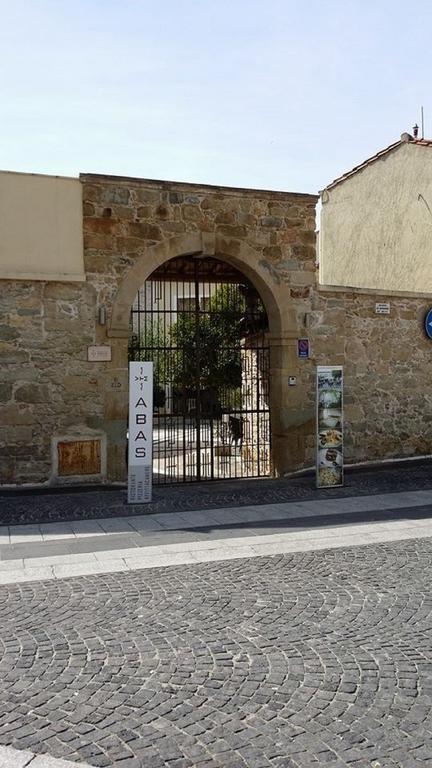 Abas Ristorante Pizzeria Affittacamere Ales Dış mekan fotoğraf